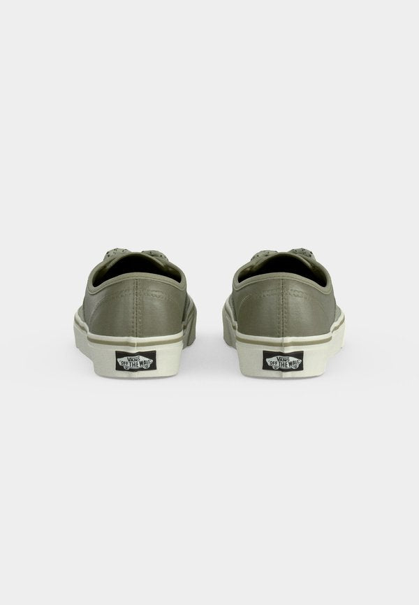 Vans AUTHENTIC