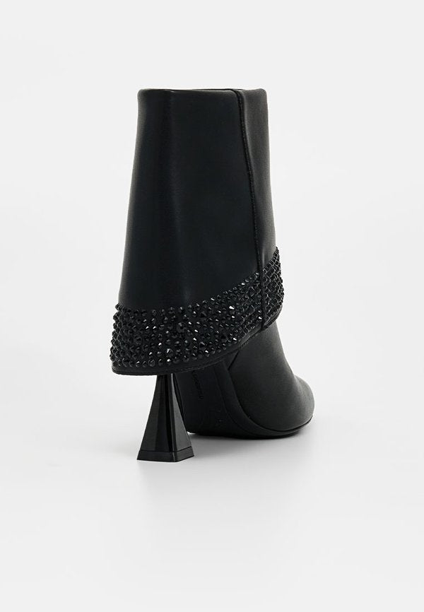 KARL LAGERFELD DEBUT II