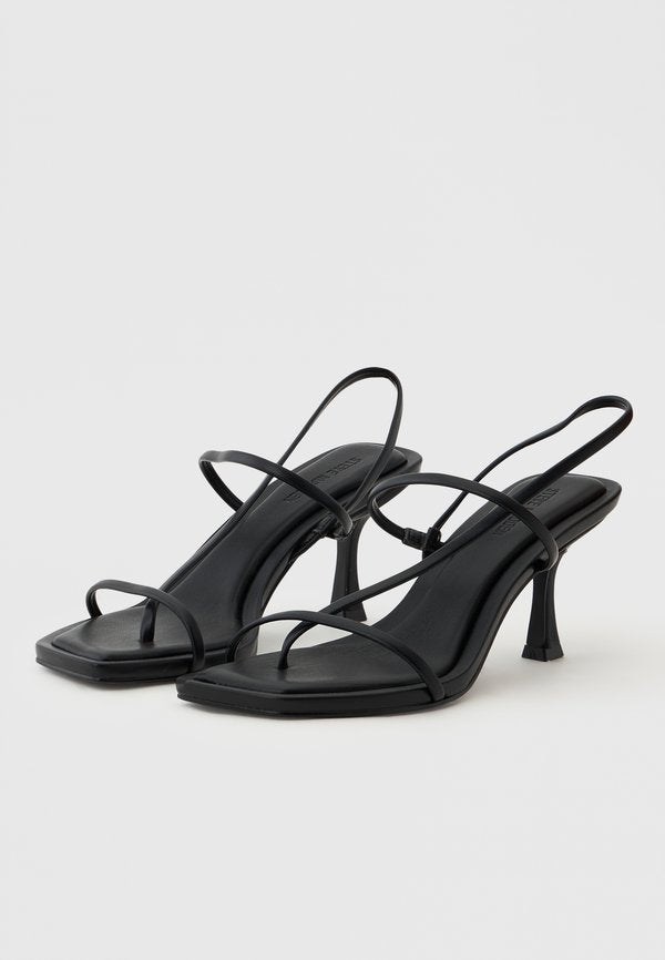 Steve Madden LOCKE
