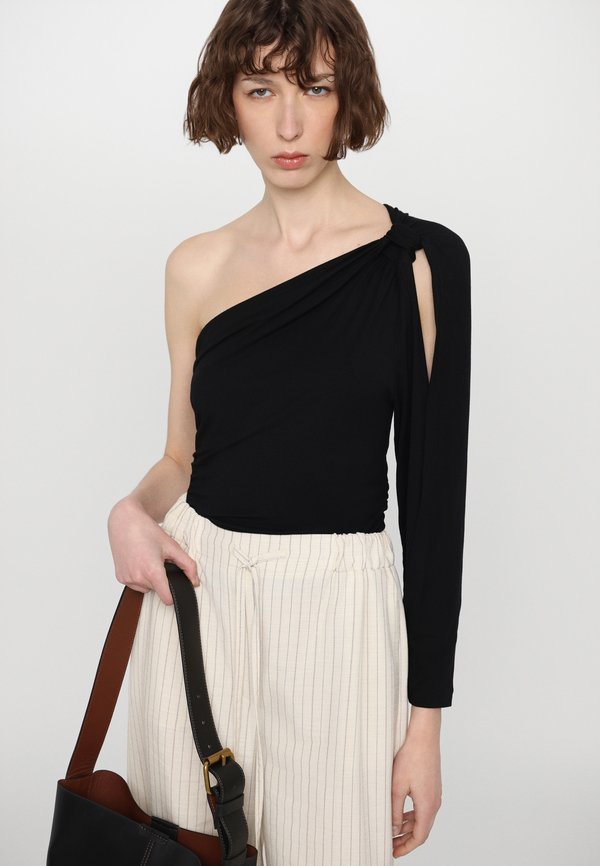 Claudie Pierlot