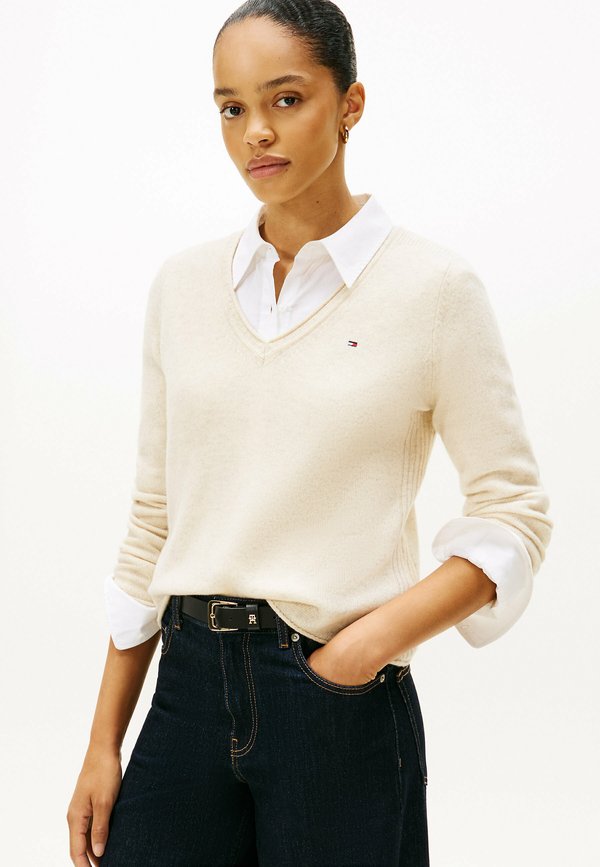 Tommy Hilfiger V-NECK SOFT - Jumper - heather oatmilk