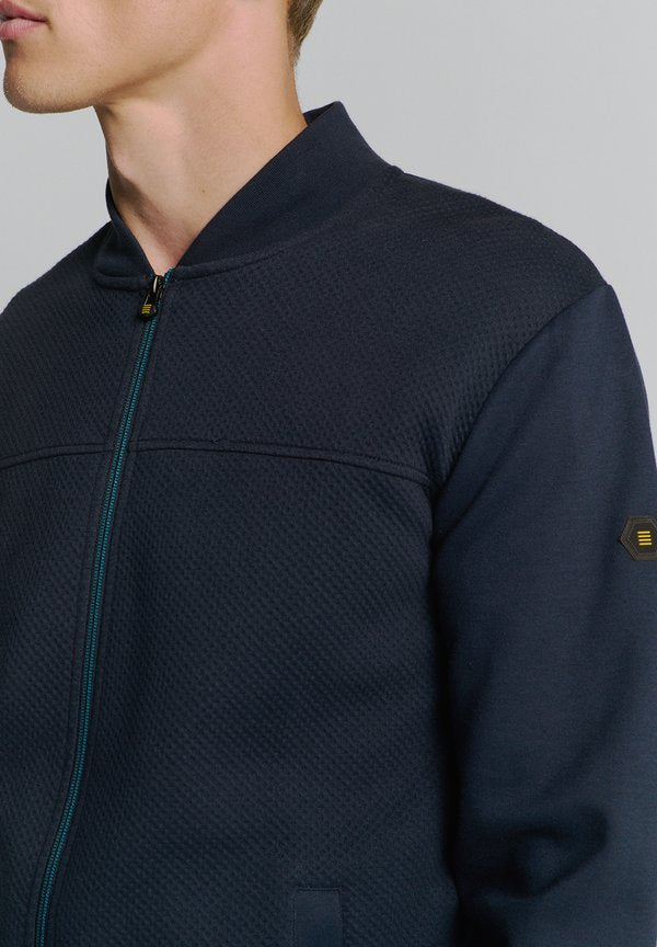NO EXCESS FULL ZIPPER