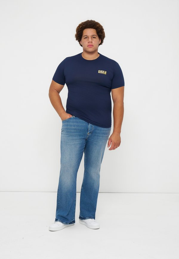 EA7 Emporio Armani