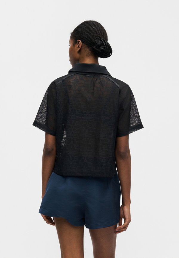 Nike Sportswear STREET