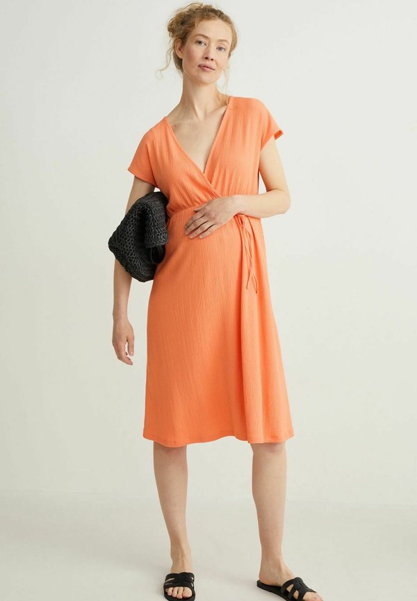C&A MATERNITY