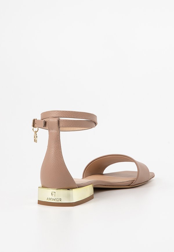 AIGNER FASHION SASKIA 6A