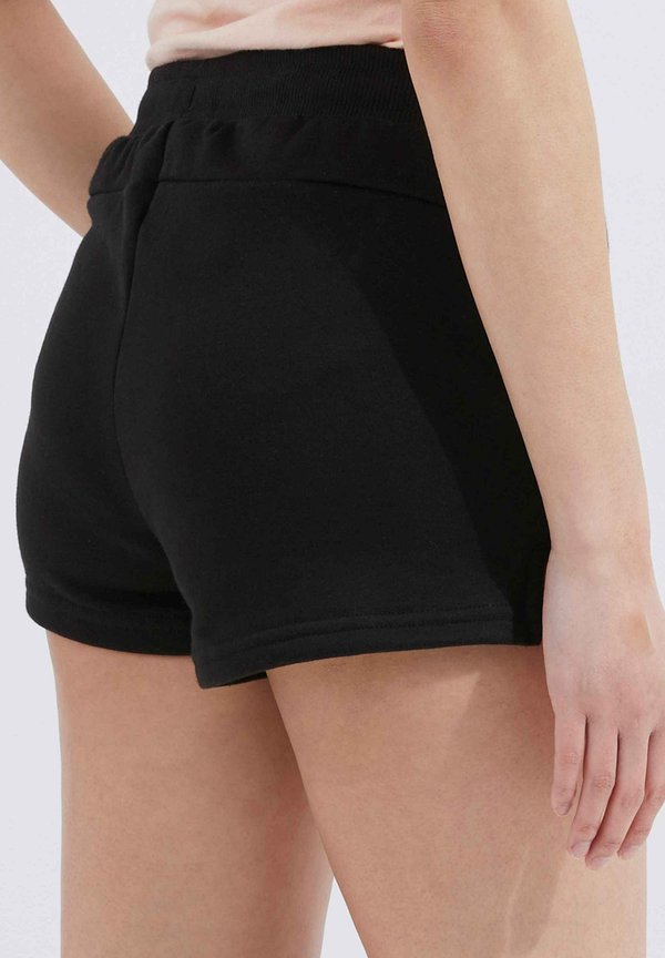 Ellesse