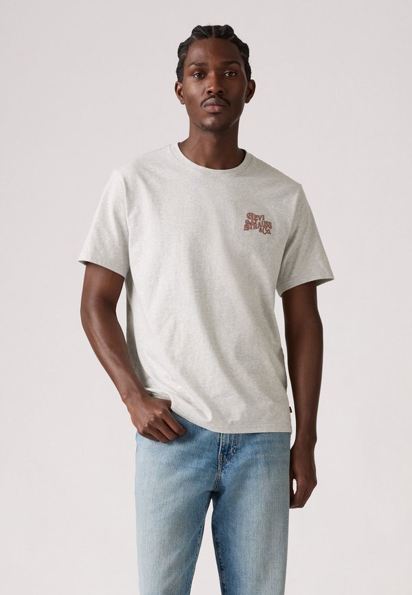 Levi's® RELAXED FIT TEE