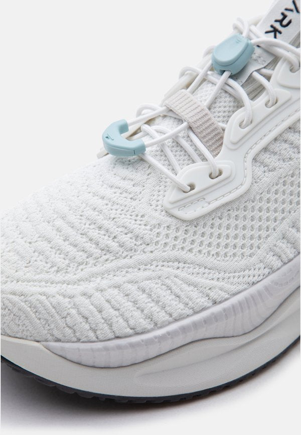 Clarks PACE RISE
