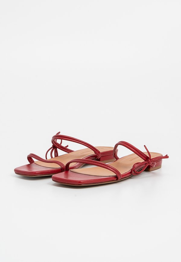 Claudie Pierlot