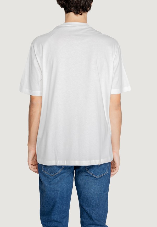 Armani Exchange