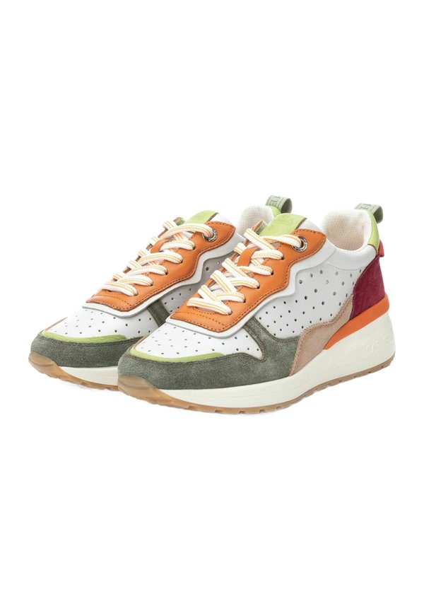Carmela SNEAKER