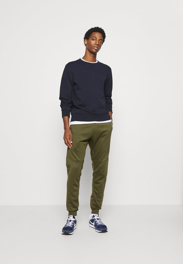 Pier One by Zalando