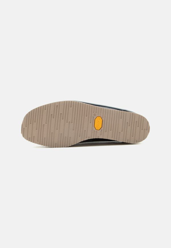 Clarks Originals WALLABEE