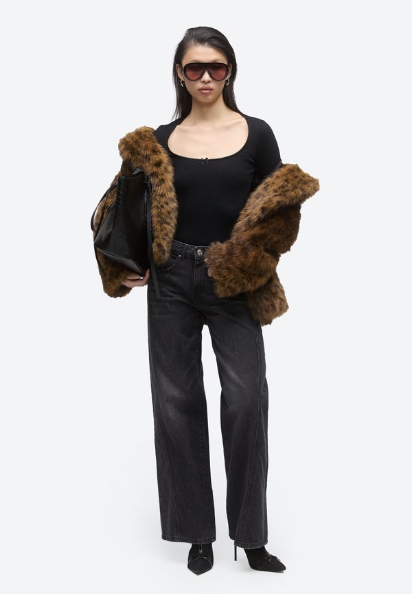 Gina Tricot LOW FRONT SEAM