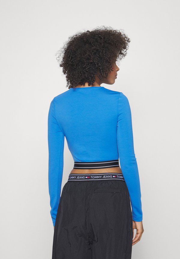 Tommy Jeans TAPING CUT OUT