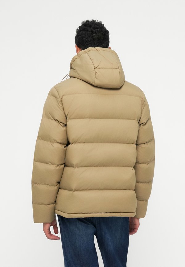 GANT ACTIVE CLOUD JACKET
