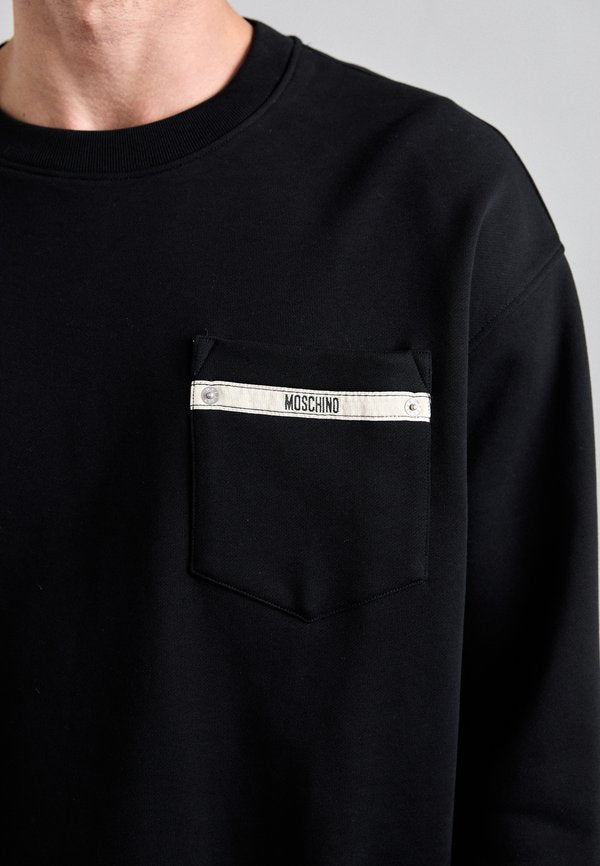 MOSCHINO