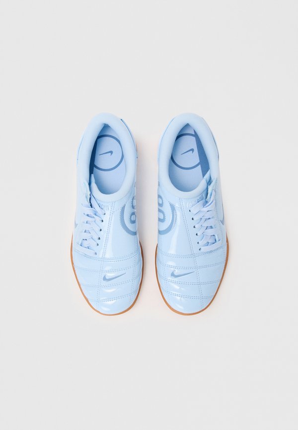 Nike Sportswear T90