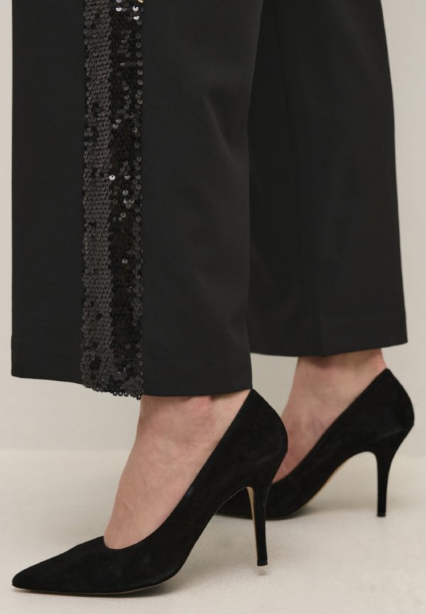 Culture CHASTINA SEQUIN