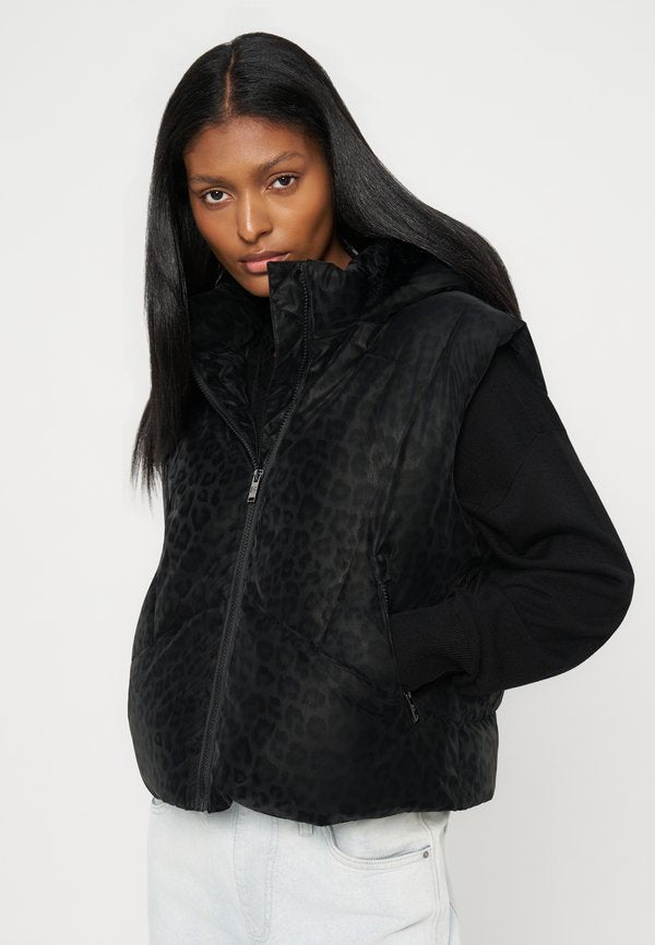 DKNY