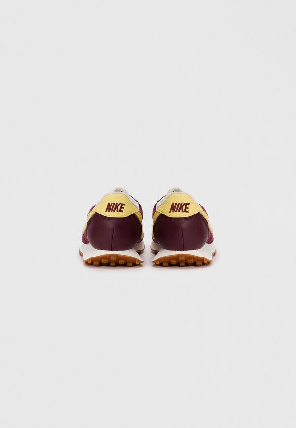 Nike Sportswear LD 1000