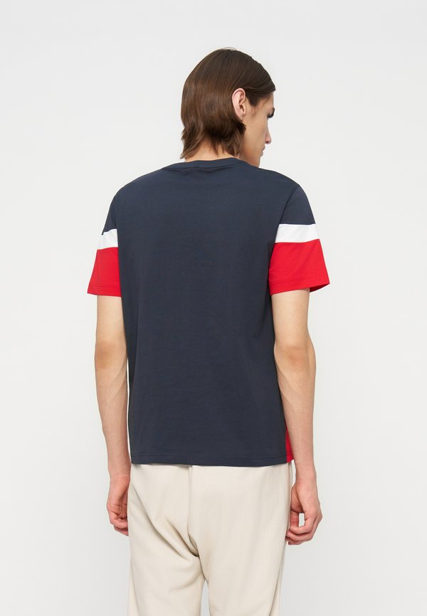 EA7 Emporio Armani