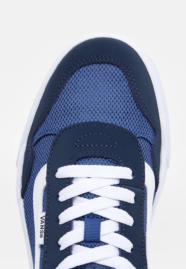 Vans RANGE EXP