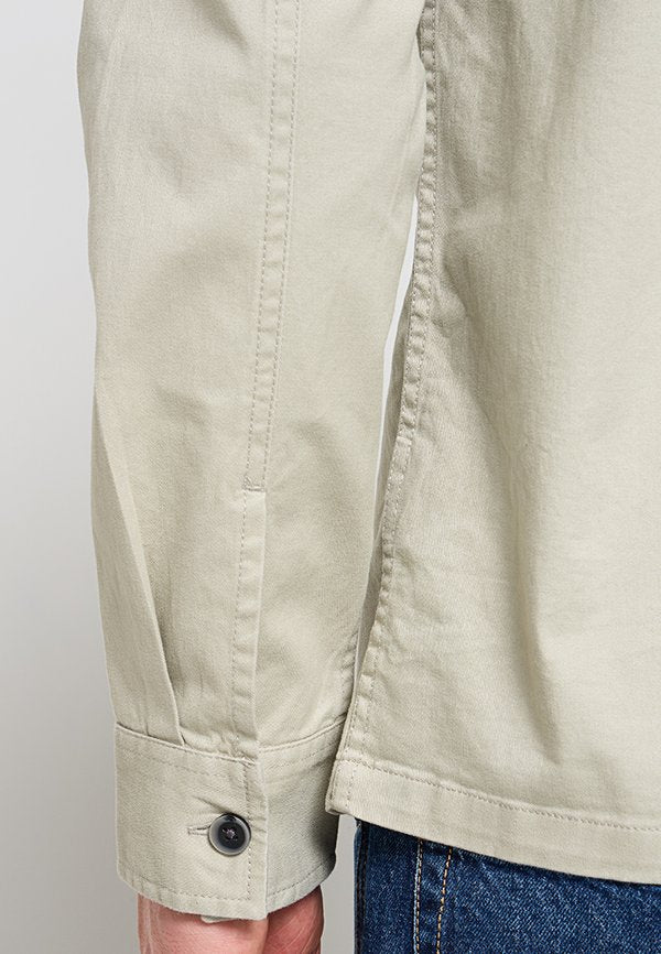 NO EXCESS REGULAR FIT