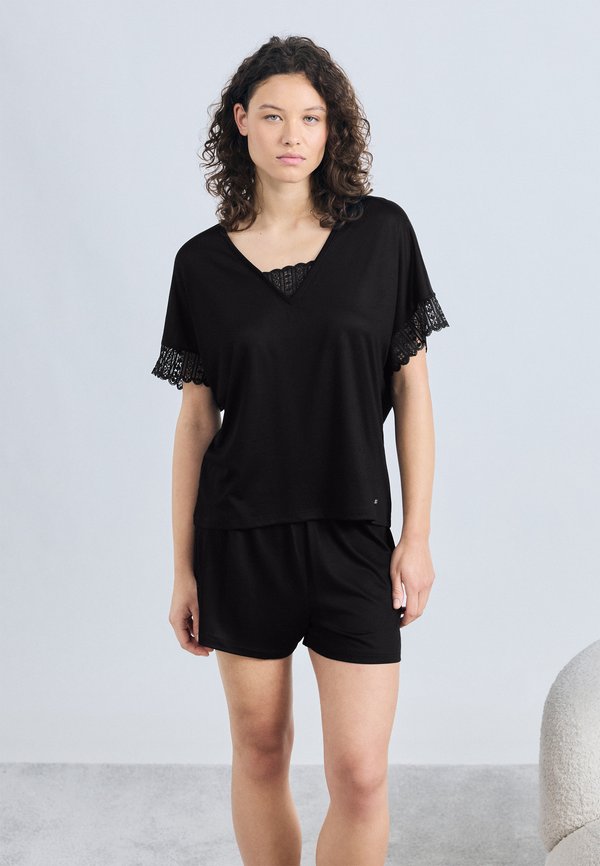 BOSS SHORTS