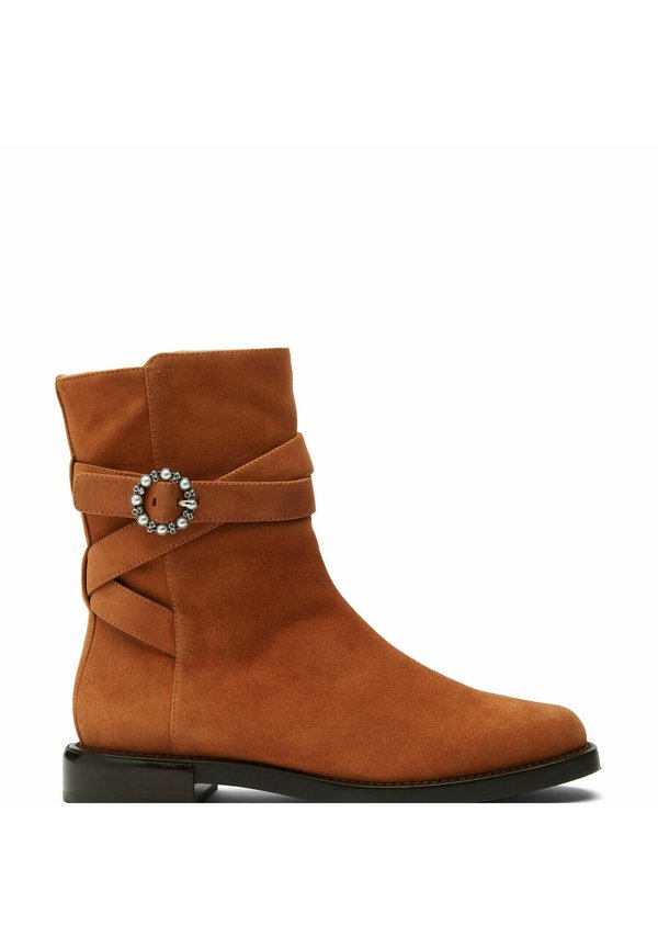 Stuart Weitzman RYDER PEARL