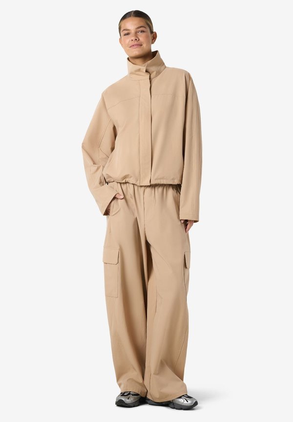 Noisy May NMKIRBY HIGHNECK ZIP JACKET