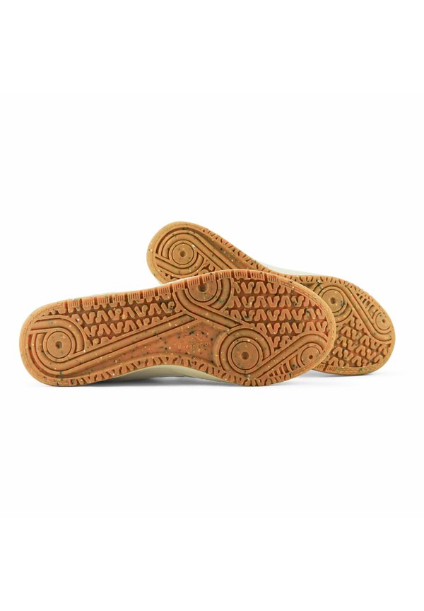 KangaROOS ORIGINALS - HOT SHOT