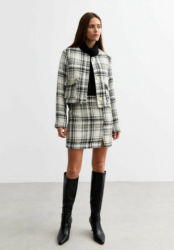 New Look SLIT HEM BOUCL�