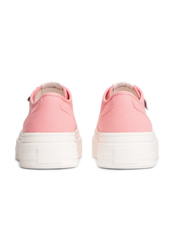 Tommy Jeans CANVAS PLATFORM TRAINERS WITH CHARMS