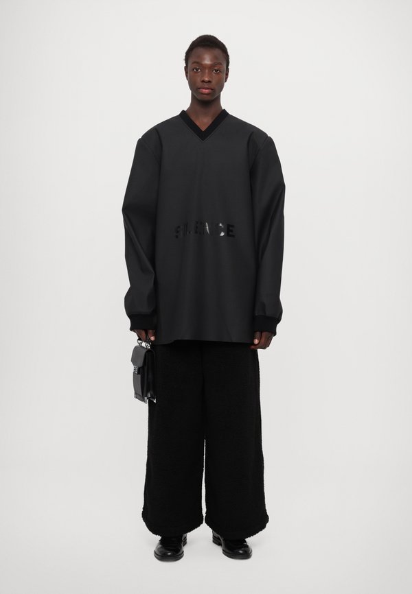 Han Kjøbenhavn OVERSIZED SILENCE FOOTBALL UNISEX