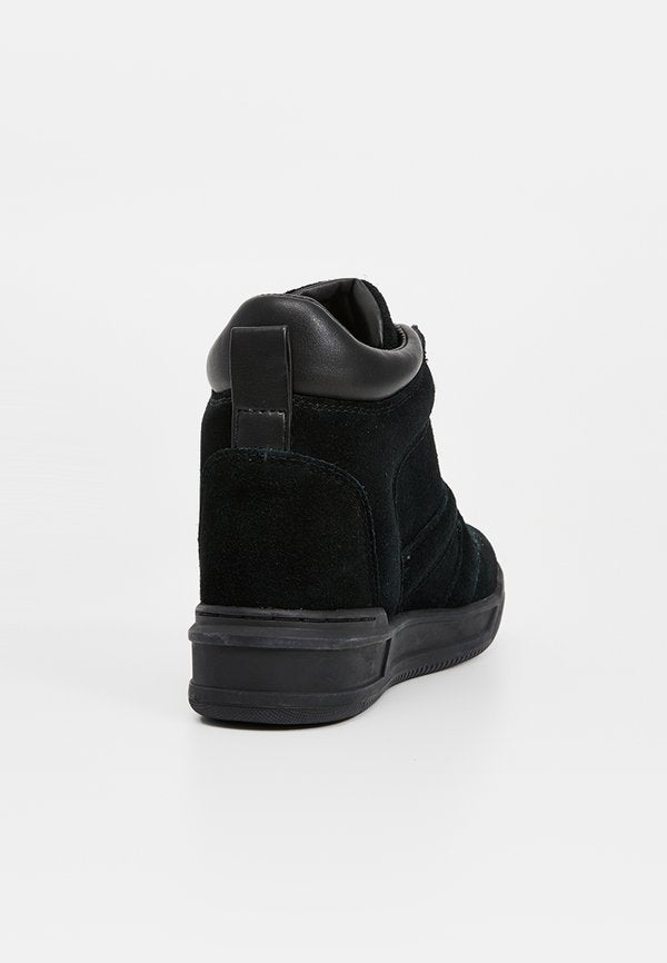 TWINSET