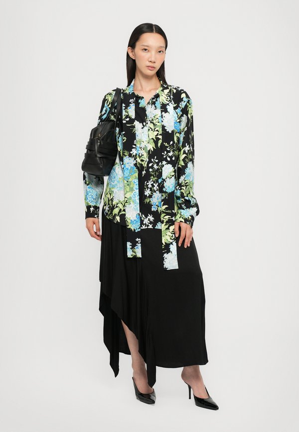 MOSCHINO ALL OVER SWEET WILLIAMS PRINT