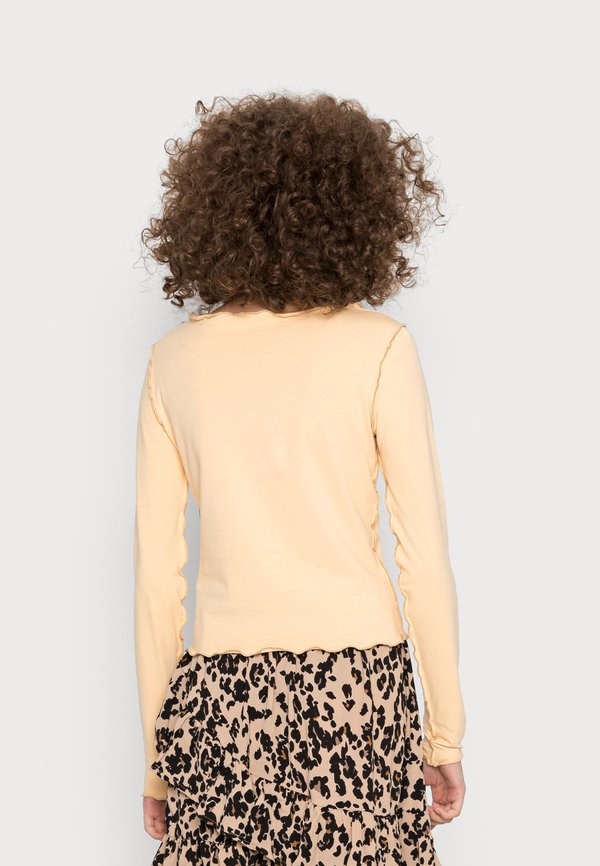 NA-KD CONTRAST SEAM LONG SLEEVE