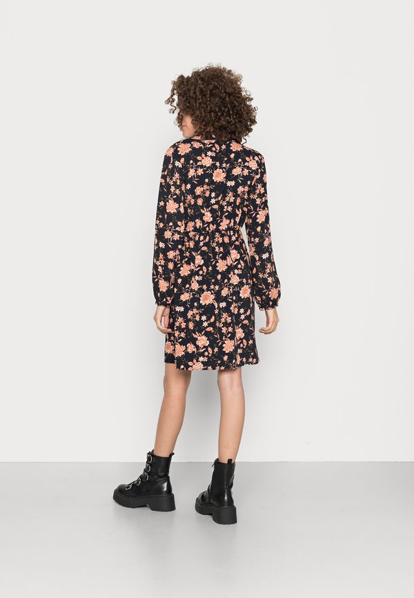 Pieces PCHEMBER DRESS