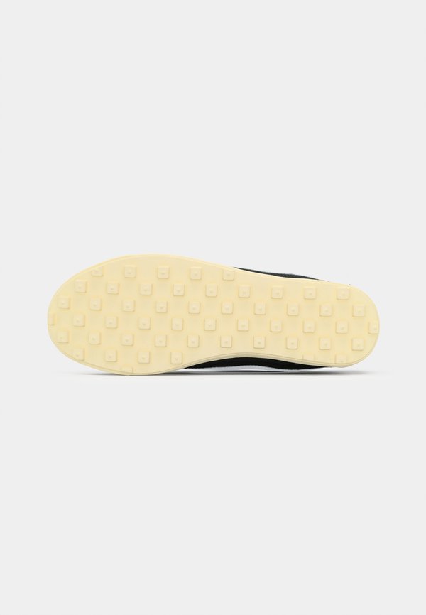 Nike Sportswear ASTROGRABBER