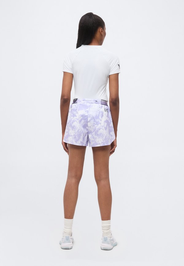 EA7 Emporio Armani SHORTS