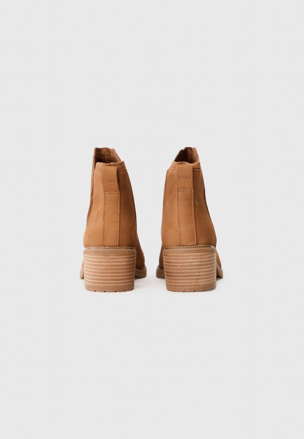 TOMS HAILEY