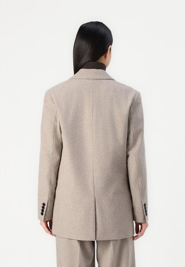 Selected SLFZLRELAX MARLIE