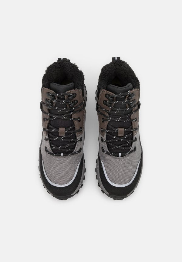 Clarks ATLTREKSKYGTX