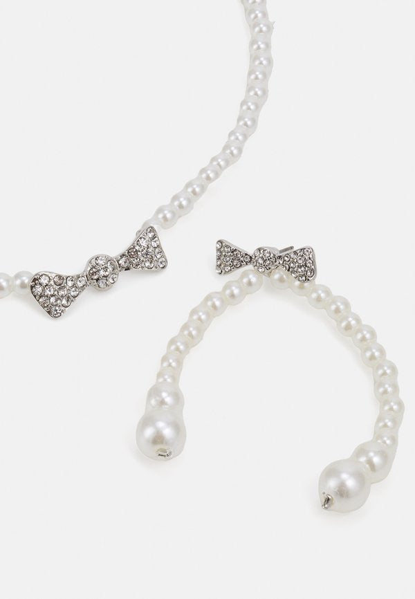 Pieces PCBOWIE NECKLACE EARRING SET