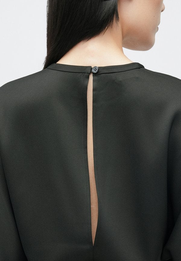 Filippa K BATWING