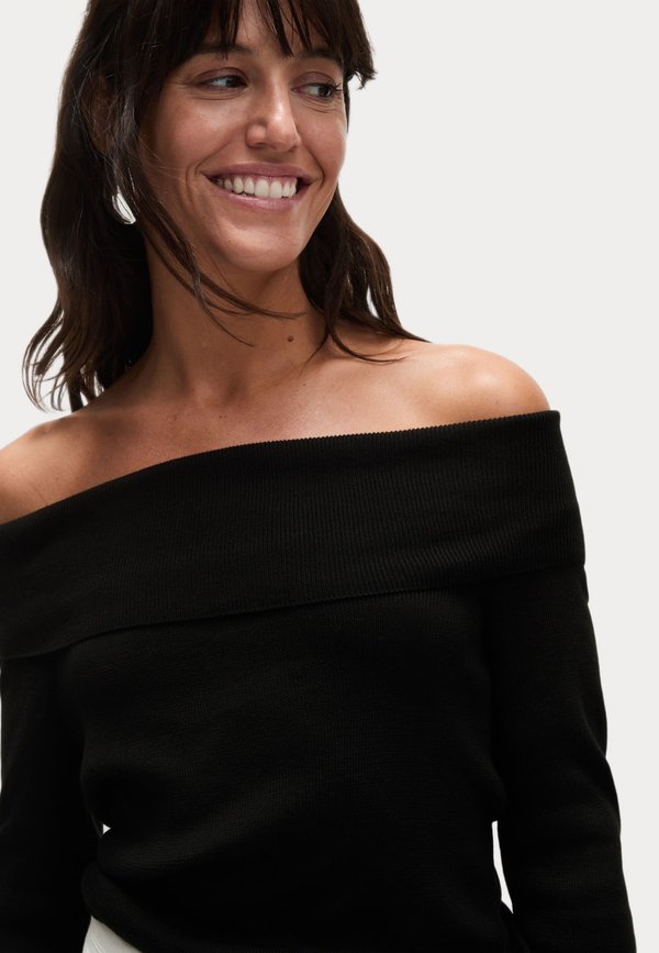 Marks & Spencer