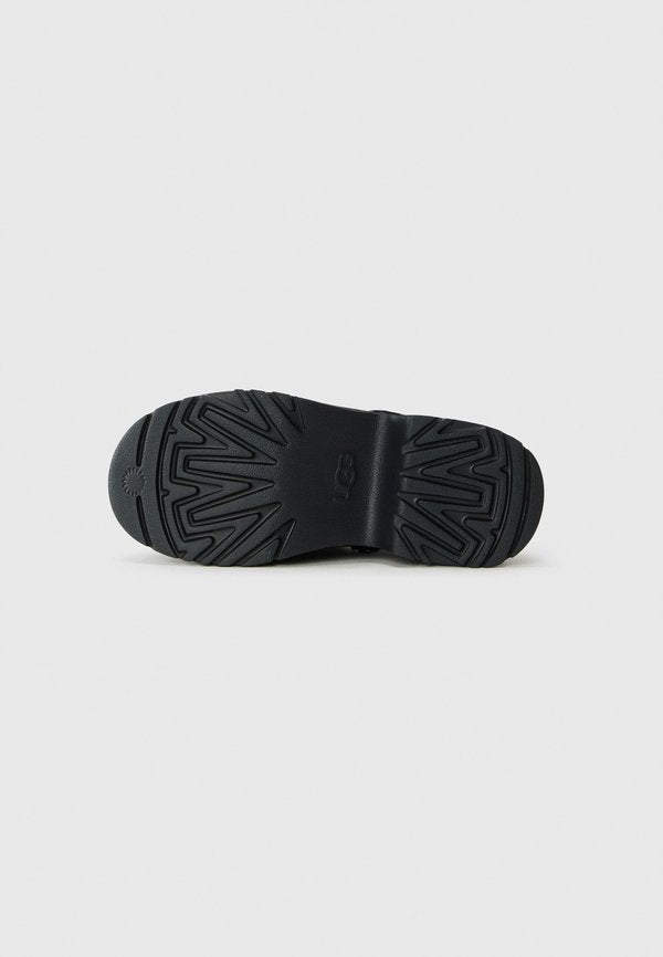 UGG ESMEE