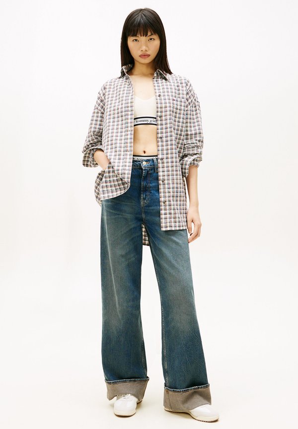 Tommy Jeans CLAIRE TURN-UP HIGH RISE WIDE LEG JEANS